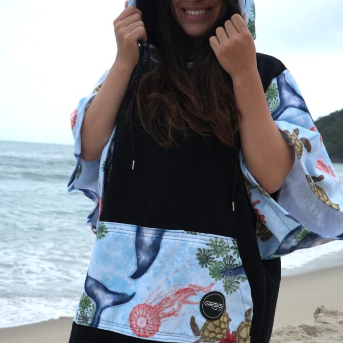 Poncho-Black-Oceanico9
