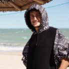 Poncho-Black-Arena10