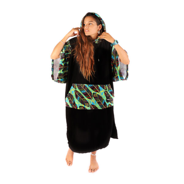 Poncho-Black-Hulu Poncho-Black-Hulu