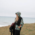 Poncho-Black-Hulu5