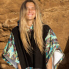 Poncho-Black-Hulu6