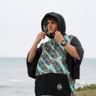 Poncho-Hulu2