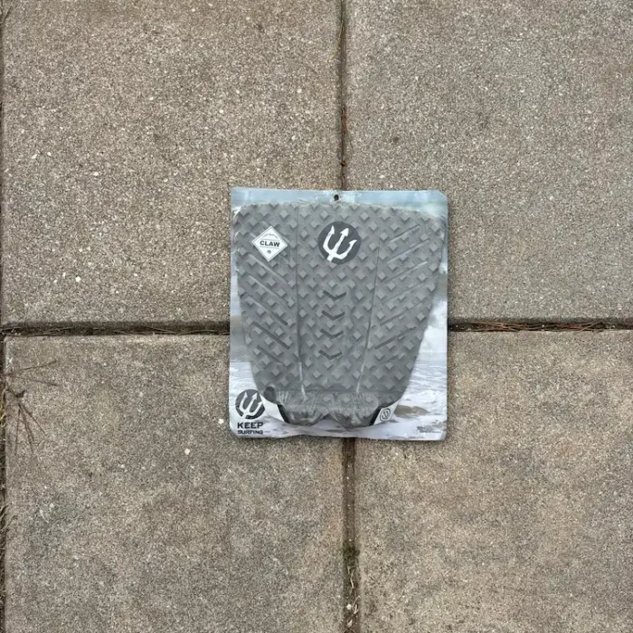 deck-keep-surfing-claw-gris